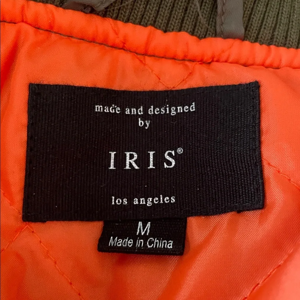 ♥️Iris♥️ Ladies Olive Bomber Jacket Size (Med)